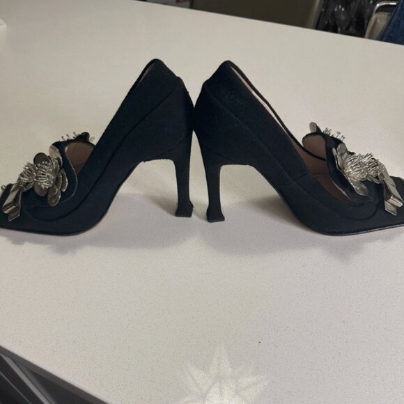 Miu Miu Runway 2011 Metal Flower Heels - Picture 6 of 7